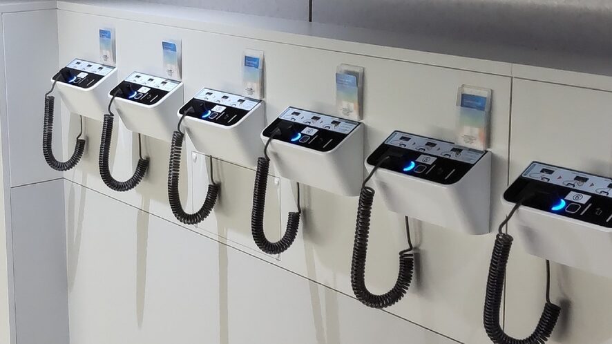 コンフォートホテル新大阪のバゲッジポート。手荷物預けが楽